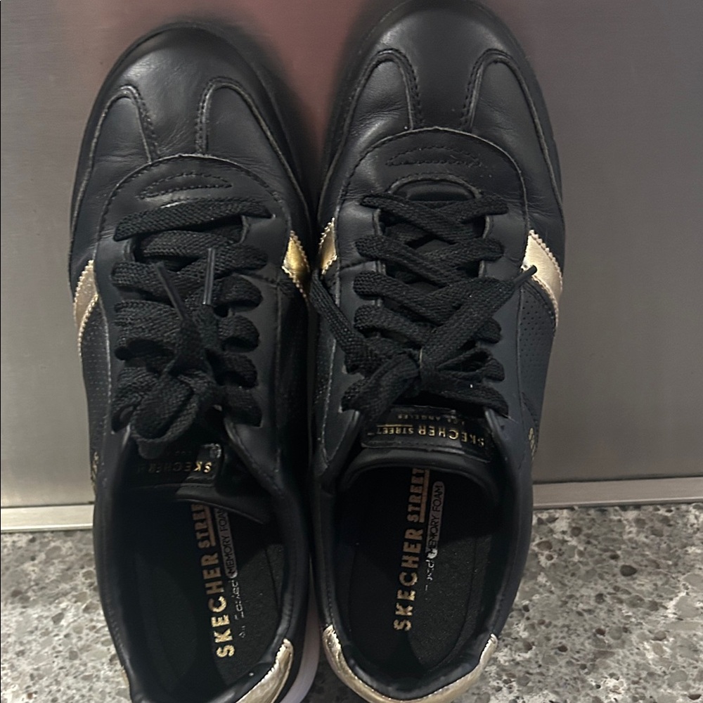 Skechers Street Black & Gold Women’s Lace-Up Sneakers
